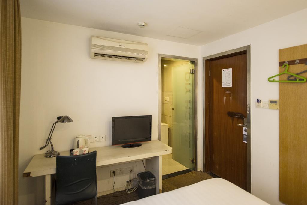 Motel Shanghai Hongqiao Beixinjing Metro Station Tianshan Road Exterior photo